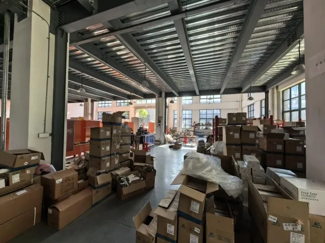 page-640-480